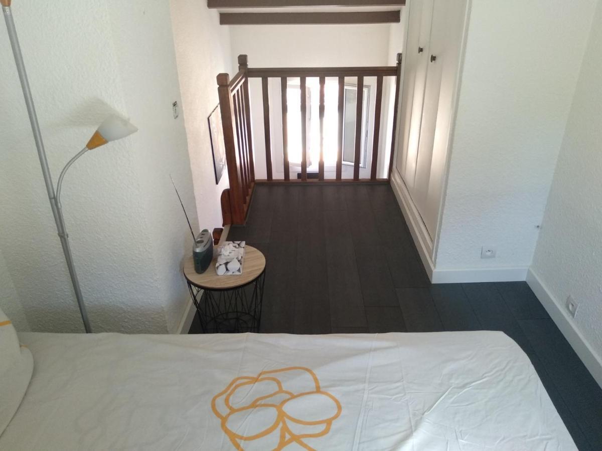 Duplex Vieux Port Appartement Complet 4 Couchages Climatise Entire Apartment 2 Beds For 4 Persons Marseille Exteriör bild