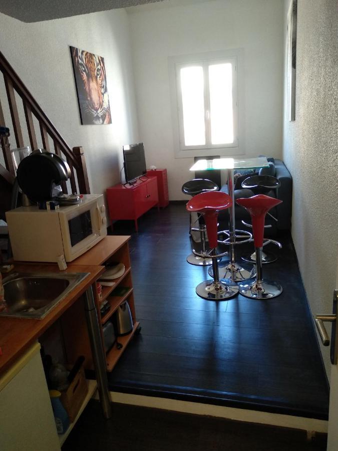 Duplex Vieux Port Appartement Complet 4 Couchages Climatise Entire Apartment 2 Beds For 4 Persons Marseille Exteriör bild